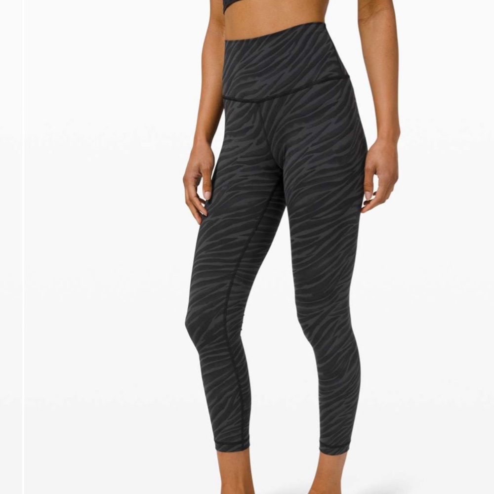 NWT LULULEMON Wunder Under HR 25” (2)